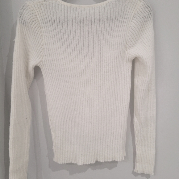 NWOT White sweater/top-Medium - Picture 2 of 2